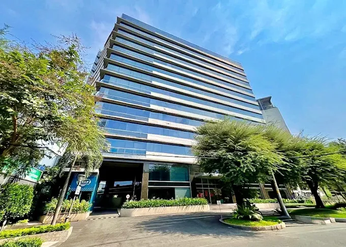 blue-sky-tower-2